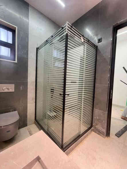 اللهم صلي على محمد وال محمد 
⭕  علي جامجي 
شد و تركيب جام ١٠ ملم واجهات المحلات ✅
شد و تركيب  جام ١٠ ملم واجهات للمطاعم ✅
شد و تركيب جام ١٠ ملم للمكاتب ✅
شد و تركيب جام ١٠ ملم للقاعات (رياضية_أعراس ..)
شد وتركيب مرايا بانواعها
شد وتركيب جام محجرات درج 
شد وتركيب جام للبيوت و مدارس 
شد وتركيب دبل جام كاتم الصوت 

الحل يمنة 💪
خدمة عمل زجاج ✅
(واجهات زجاجية_أبواب هايدروليكية_أبواب سلايت_شاورات_أبواب كهربائية
و بأسعار منافسة✅
تواصل ويانة📞*********** 🟧واتساب
