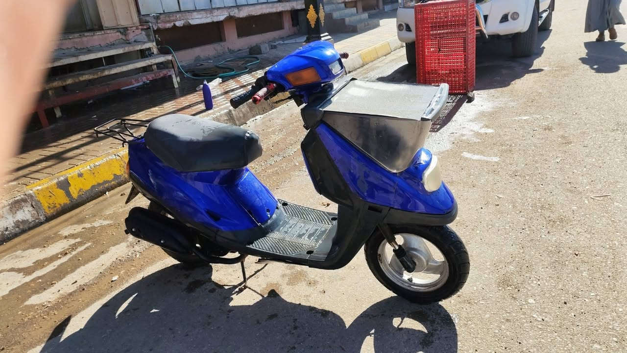 دراجة ياماها
كهربائیات كامل شغال 
نكرة سلف 
دراجة مابي نقص
***********
