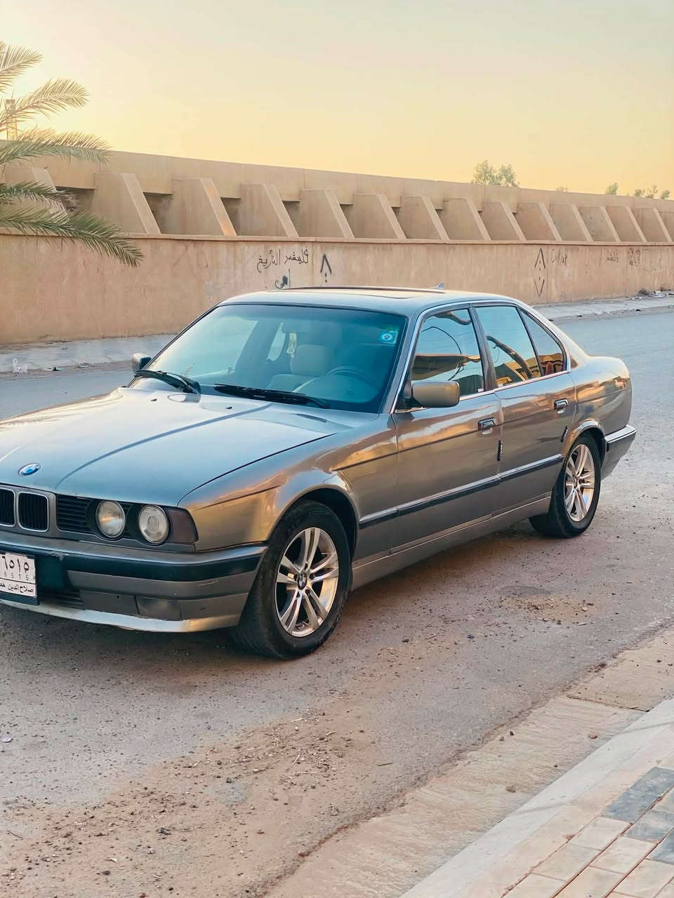 السلام عليكم
BMW525 
موديل 1992 اصل 
محرك وكير بل شرط 
صدر جديد 
تخم تاير وويل جديد 
محرك مسكر عدل المرغوب 
تبريد ثلج تدفئة
كشن كهربائي 
تدفئة تبريد ب كشونة 
تنتة تشغيل عن بعد 
رقم وهزة وسنوية جديد 
جام 4 كهربائي 
سيارة حلوة وجاهزة من كلشي ترايها للبصرة 
السعر 59$ وبيها مجال 
مكاني الدور 
للاستفسار ***********
