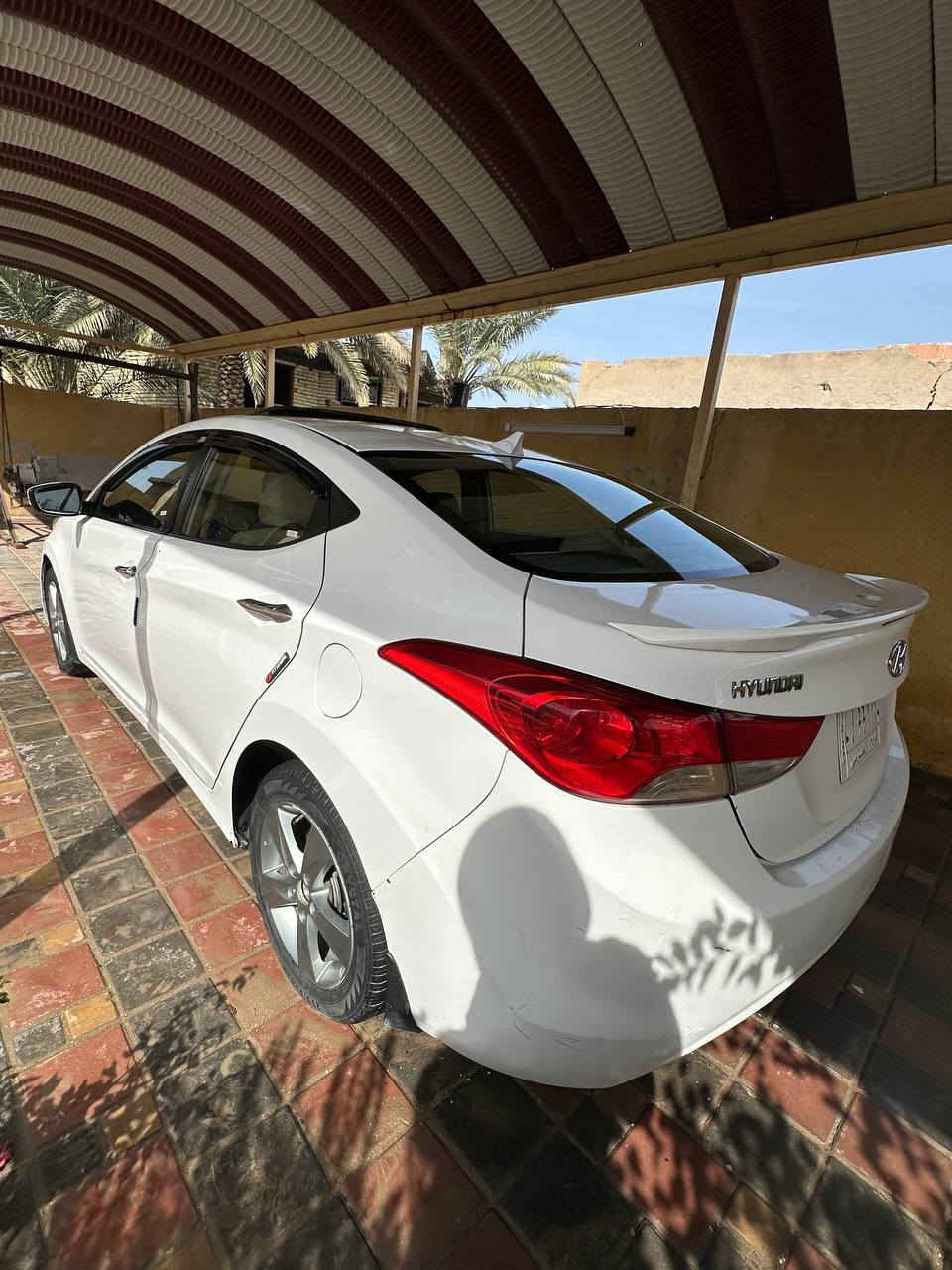 النترا 2014 خليجي رقم كربلاء الماني فول مواصفات محرك ١٨٠٠ دوش جاهزة من كلشي كير ومحرك وحدادية وتبريد خير من الله ، تحويل ثاني يوم مواصفات السياره 
١. محرك ١٨٠٠ دوش
٢. فتحة 
٣. داخل صاج
٤. اشاره بالمري
٥. مري شفط 
٦. خمسة ويل كب
وبعد بيها مواصفات معروفة بيها صبغ باب خلفي فقط والجاملغ الامامي اني بدلته بدون ضربة السعر ١١٨ وبيها مجال بسيط مكاني كربلاء ناحية الحسينية للاستفسار الاتصال على ***********
