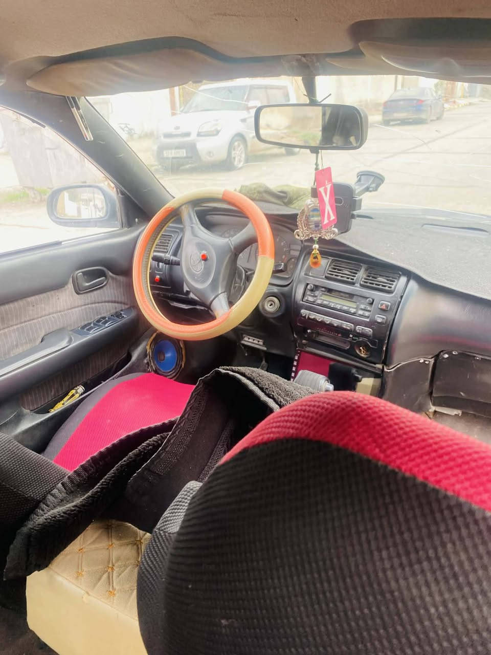 السلام عليكم

سيارة كورلا للبيع موديل 1991
شرط الوكاله والتحويل كابون بانزين بيها
السعر 35 وبيها مجال العنوان كيارة

الرقم:  ‏‪***********‬‏
