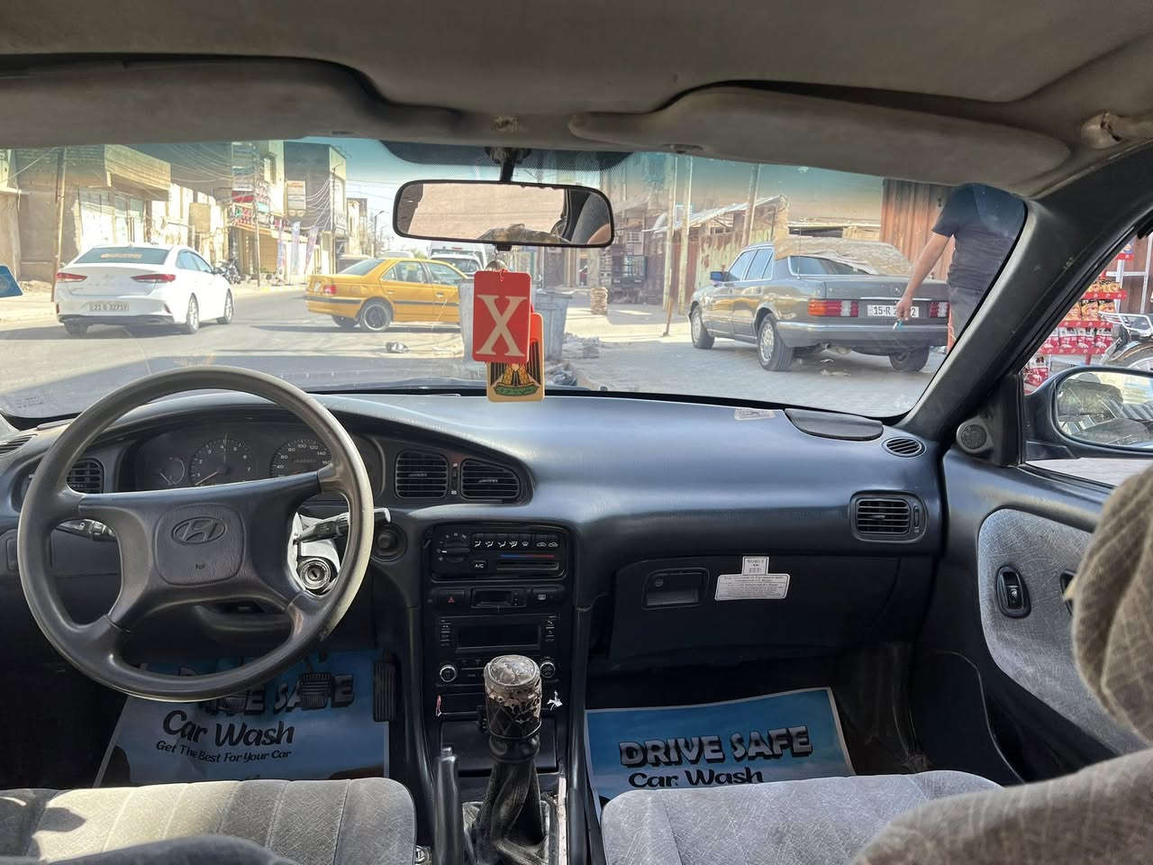 سلام عليكم حبايب سوناته موديل 93.  جاهزة  كامله كير عادي.  سنويه عضم عاج. مشروع وطني   سيارة كدامك نضيفها داخلها وخارجها. ب38وبيها مجال. عنواني بغداد ***********
