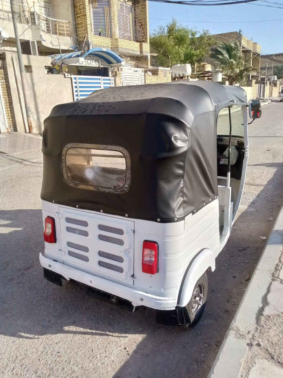 سلام عليكم تكتك لبيع موديل 2020 وراق شاكر ابو مجر مصبوغه جماليه مجفتهه تجفيت شريكه سعر 4700علوان ميسان مغربه اني مكلف بل نشر خابر صاحبه ***********
