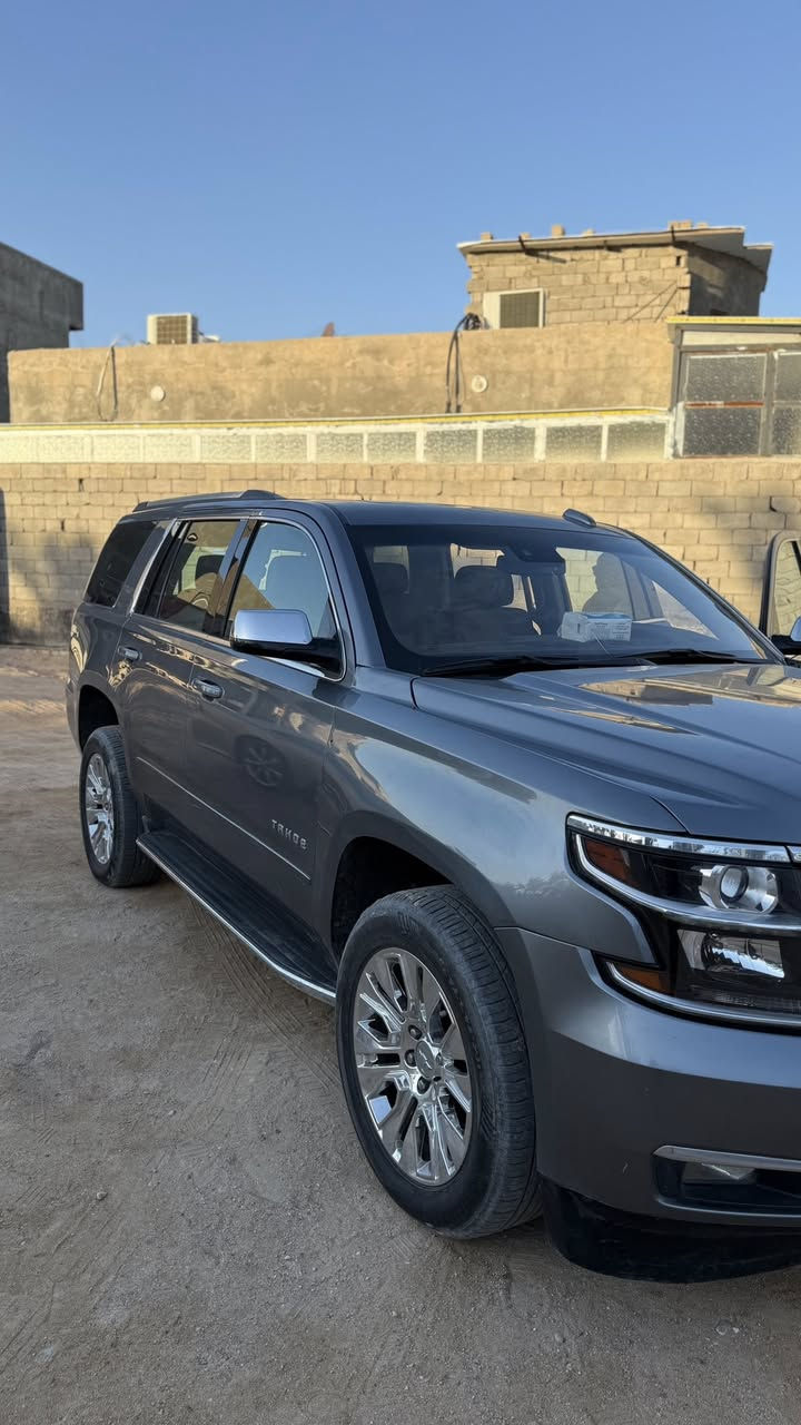 سلام عليكم للبيع تاهو مديل 18بريمير فول مواصفات وارد خليجي لون نفطي …بيه بابين مرشوشات كلير وبنيد مصبوغ 
العنوان:ابي الخصيب 
السعر 330$
للتواصل ***********
