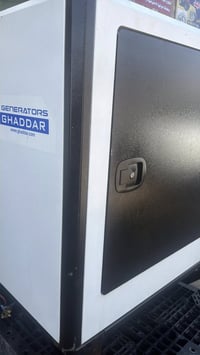 مولدة بيركنز 45 KVA  كاتم  STD ستندر غير مفتوحه مع رأس توليد لوري سمر ...