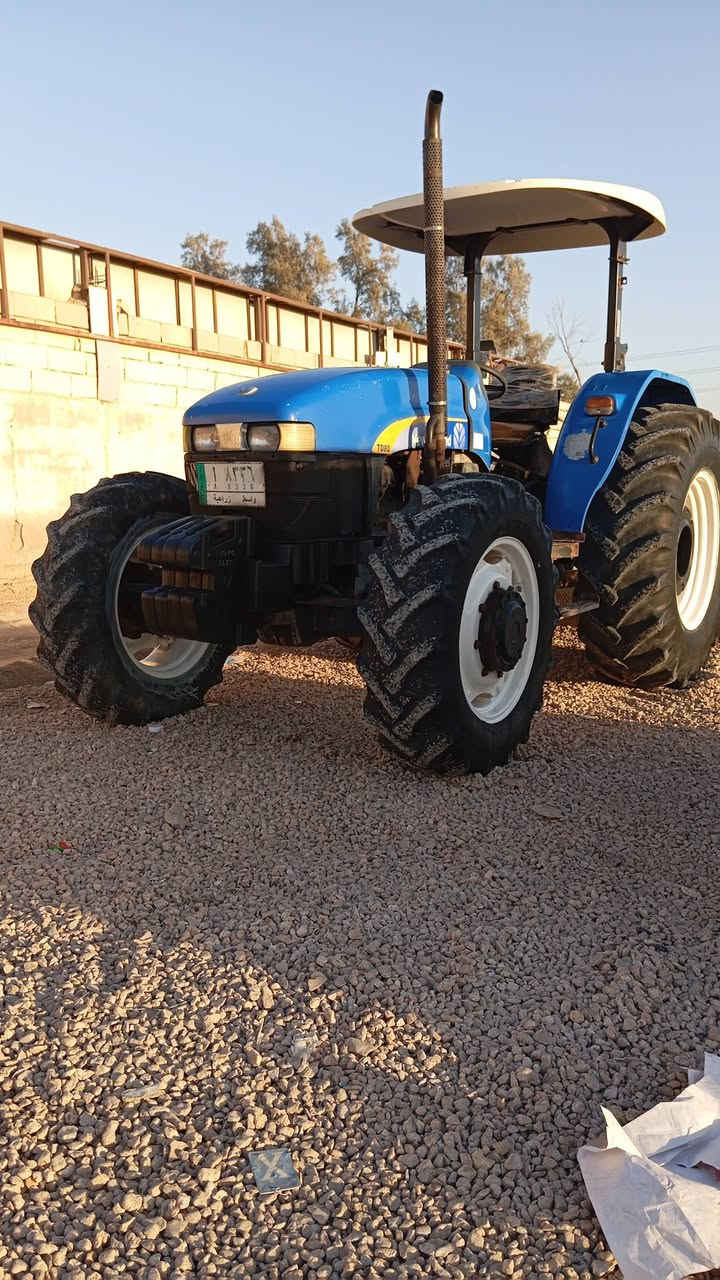 سلام عليكم للبيع مكينه نيهولند موديل 2012 مكينه جاهزه تحويل مباشره رقم واسط نكليزي مكينه كير اكسل جهاز رفع كله جاهز السعر وباقي تفاصيل عله رقم مكلف بلنشر ***********
