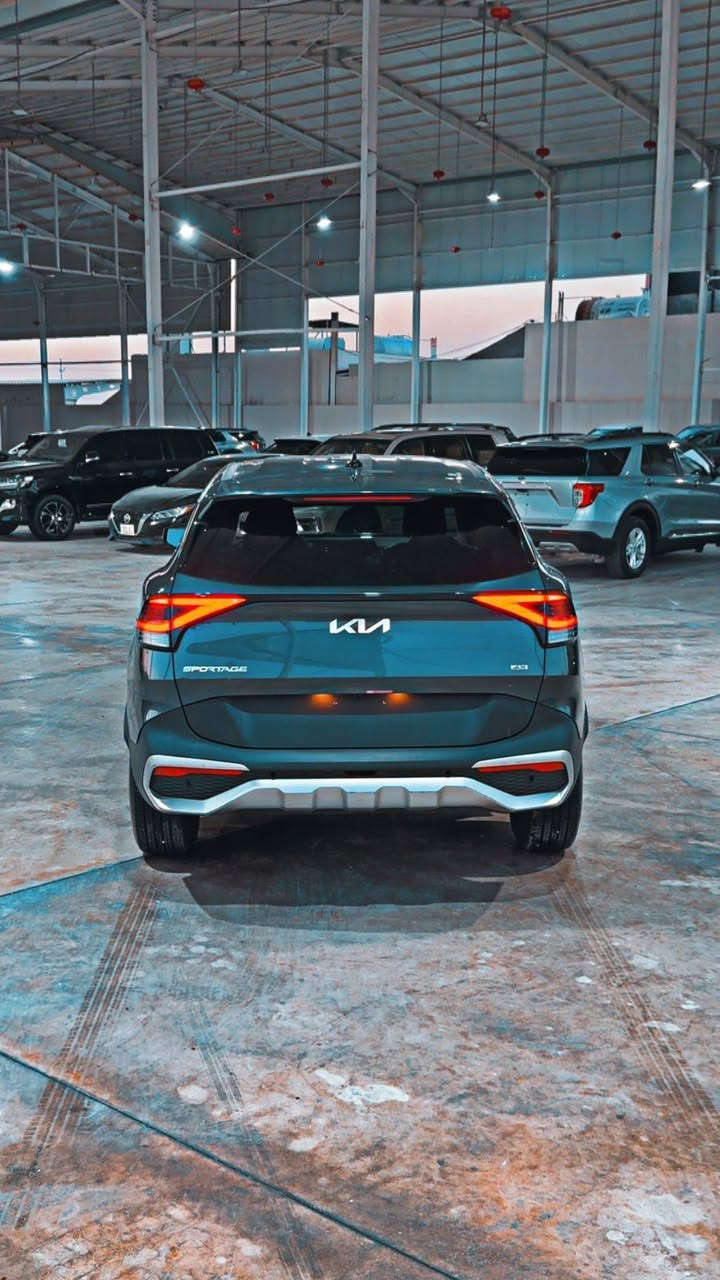 السلام عليكم
كيا سبورتج موديل 2023
رقم السليمانيه بسمي هزه جديده ورقم جديد تحويل مباشر مكاني بغداد 
***********
حادث جاملغ فقط الباقي مكفول بدو ايرباك
