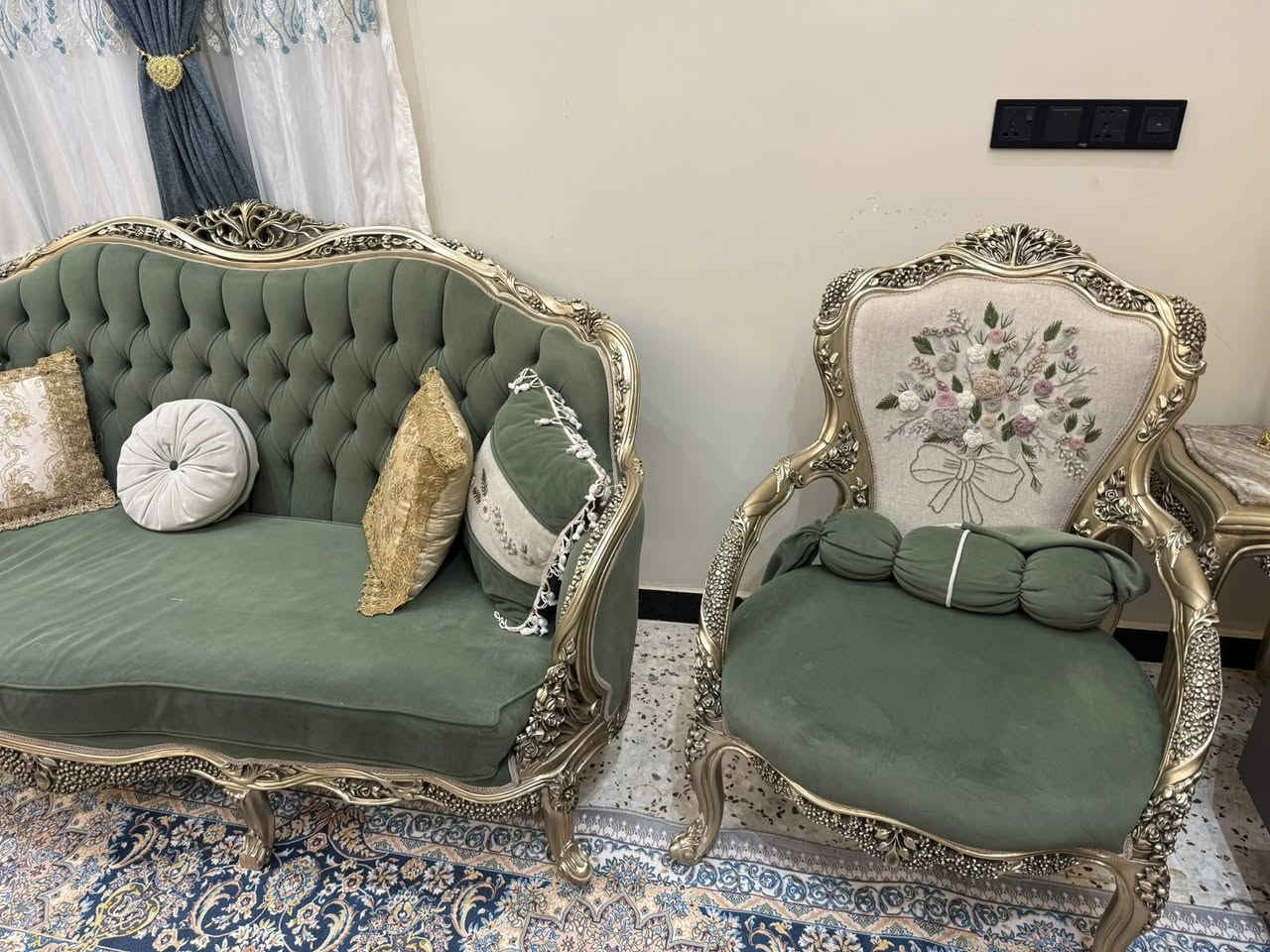 السلام عليكم تخم للبيع مصري جديد ونظيف كلش السعر مليون 200 قفل مكان بلديات شارع المصرف ***********
