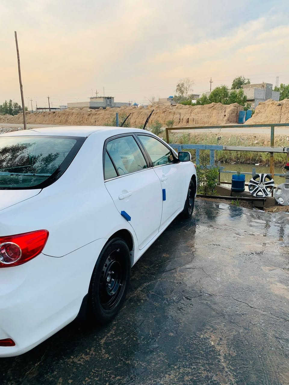 كورلا ٢٠١٣ بسمي صور السونار منشور وياه السعر 135/$ *********** بغداد الشعب تخم تاير صدره جديد تبريد جديد السياره جاهزه
