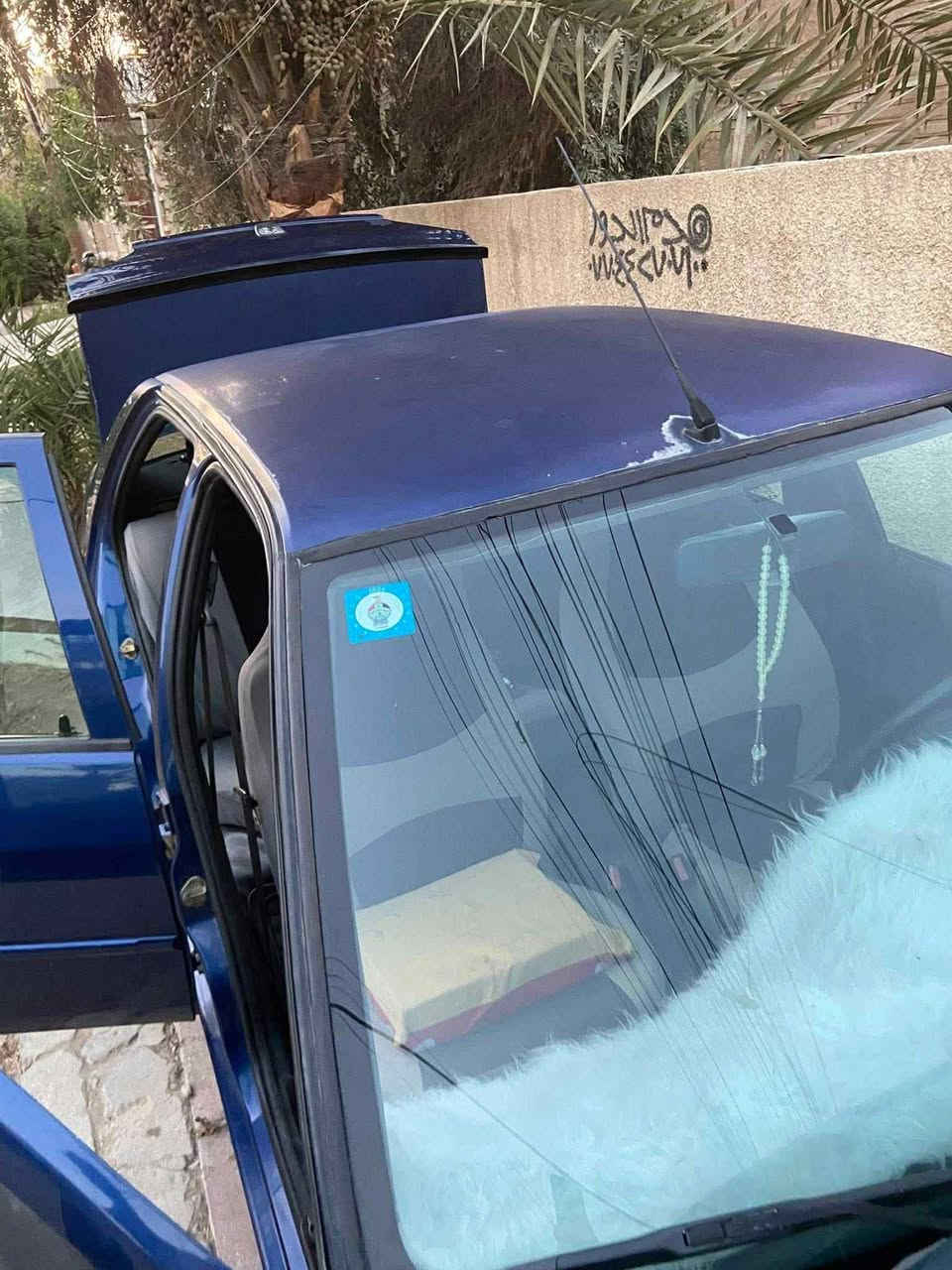 سلام عليكم سيارة بيجو بسمي تحويل مباشر كير محرك خير من اللة رقم بغداد الدولي باتري جديد تخم تاير ملاحضة بيع مستعجل السعر 45 وبية مجال العنوان بغداد رقم الهاتف ***********

