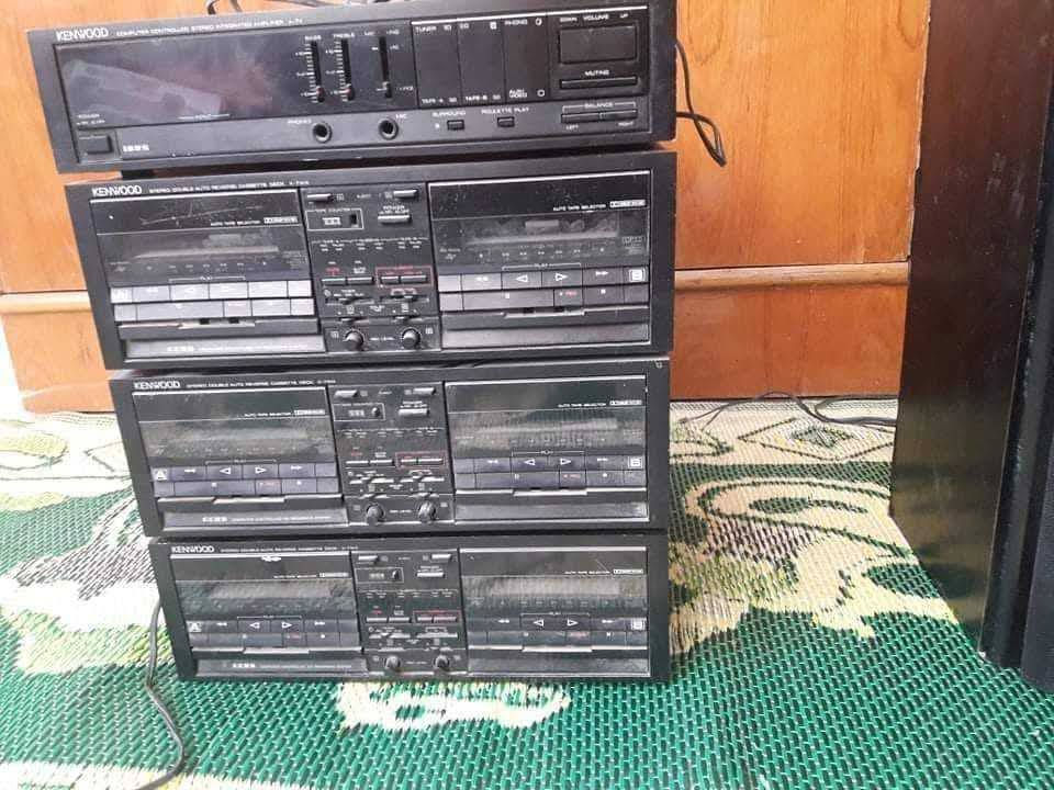 اخوان غراض للبيع سستم ياباني اصلي مع زوج سماعات ارتفاعهن متر و أجهزة استنساخ كاسيت عدد 2 ومحوله ابيعهن شلع بسعر مناسب واذا مفرد كلشي بسعرة التواصل على الماسنجر مفتوح


**إذا كنت صاحب هذا الإعلان وتريد حذفه لأي سبب، رجاءا أرسل رسالة إلى الدعم الفني**