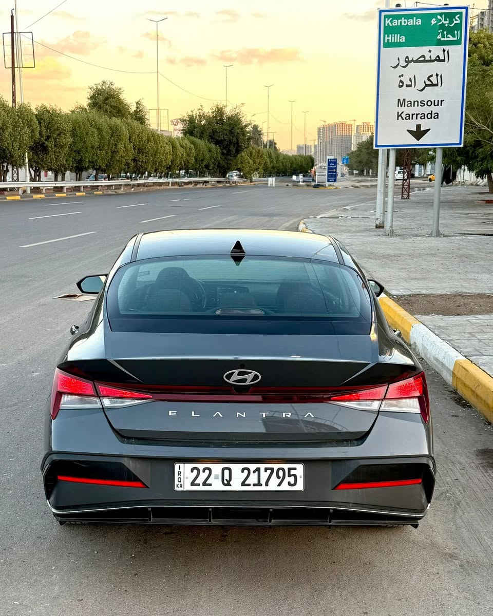 النترا موديل 2024  لون سمنتي 
🥇للبيع. فقط🥇
وارد امريكي ماشيه 20 ألف بعده بوضع الزيرو
حادثه شبر صبغ بلجاملغ فقط  بدون دواخل ايرباك كله مكفول صور الحادث بالمنشور. ‼️سويج. سيارة‼️
مواصفات
شاشه كار بلي 
رادار امامي
اهتزاز. ستيرن
ورادار خلفي
ورادار جانبي
تحديد مسار
قياده ذاتيه
تنبيه خروج عند المسار
ويل كب. لد نهاري.  لايت. زنون. بلادي 
فول تحكم ستيرن
كير اوتو +عادي
شاشه الكتروني دجتال . تنبيه. اهتزاز. بل ستيرن 
السياره بعده بوضع الشركه ومابيه ولا نقص
رقم اربيل الجديد تحويل وكاله مضمون 
. سيارة نص فوول. مكينة 2000 دوش
للأستفسار
***********
بغداد. كاظمية
💯. السعر. 164🔥
