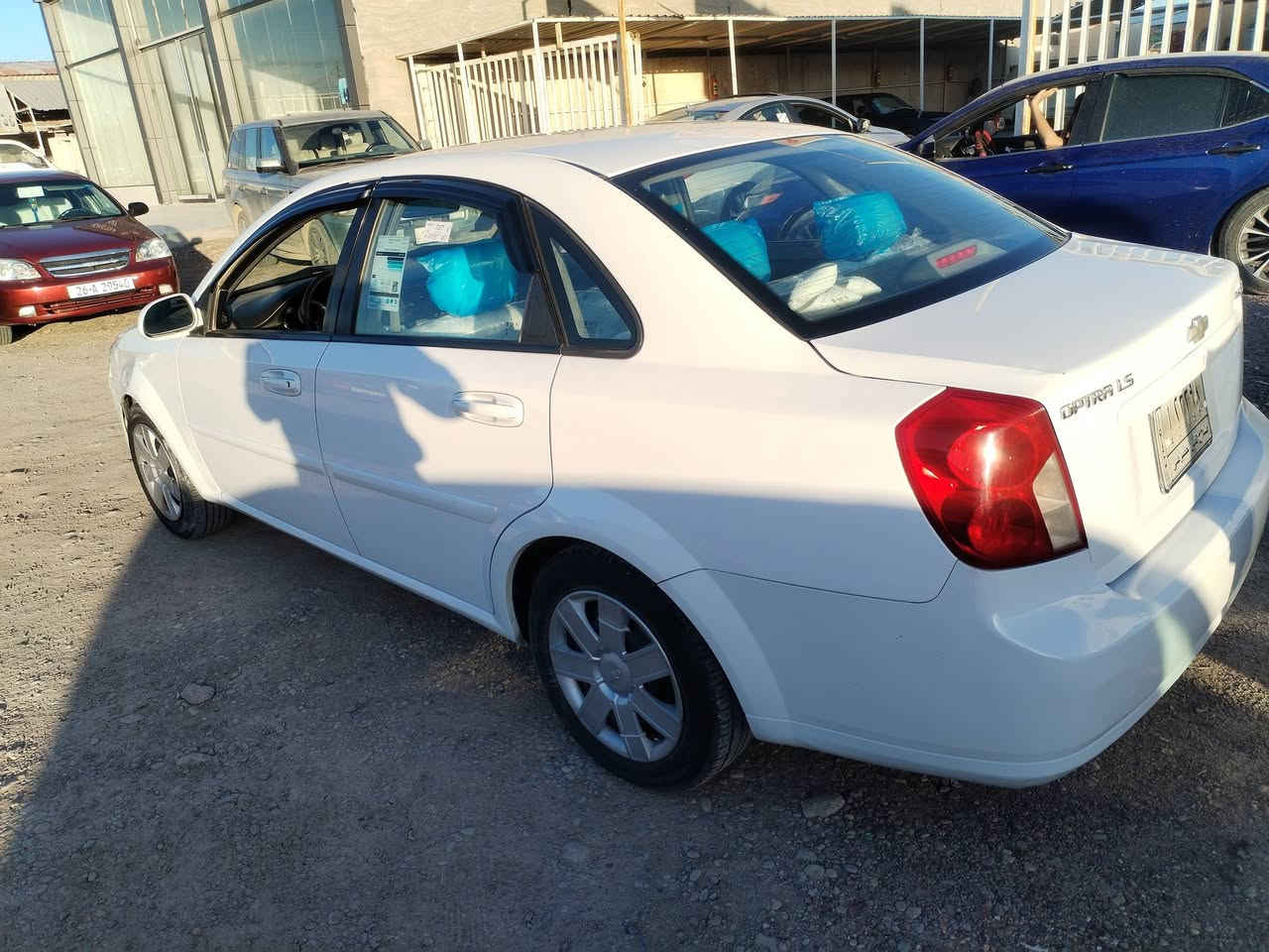 سلام عليكم ورحمة الله وبركاته اوبتره 2011 فولل جديد كير اوتو ماتيك صدر امامي خلفي جديد سياره كلها جديد كهربا يأت كلها شغاله تخم تاير داخل جديد سياره كلها شرط عل سونار ماعده جاملغ امامي بدون داخل تبريد تدفه مسجل كلها شغاله لايت زينون  سياره فولل الفول مكانها تكريت رقم هاتف ***********
