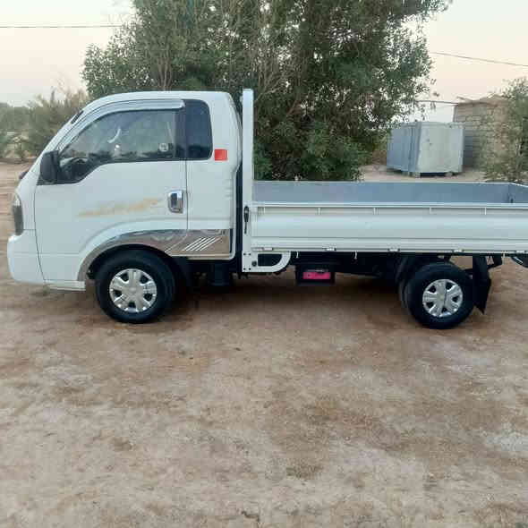 السلام عليكم 
كيه للبيع موديل 2013 مكفوله كفاله عامه 
رقم بابل نكليزي هزه جديده سنويه مجدده
سياره بلواقع والحقيقه احلا من الصوره
مكان السياره بابل الشوملي 
السعر ١٠٣$ 
السنويه بأسمي تريد وكاله تريد تحويل حاظر 
***********
