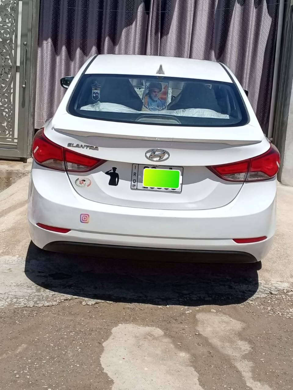 السلام عليكم النترا موديل 2015 وارد خليجي رقم واسط انكليزي سنويه 25 فول مواصفات فتحه تحكمات ستيرن قطعتين تبريد تدفئه داخل السياره صاج مري شفط شاشه تخم تاير جديد تخم ويل جديد محرك 1800 دوش يدات نيكل سياره بيها سونار مرفق بالمنشور بيها فقط طخه بسيطه مصلحه على البارد بجهه العبري الباب الخلفي موضحه بالسونار فقط هاي الطخه باقي السياره مكفوله كفاله عامه بيع ومراوس ومراوس حسب القناعه السعر 126 وبيها مجال للشراي  مكان السياره واسط سياره باسمي تحويل ثاني يوم الاستفسار اكثر على هذا الرقم موجود على الرقم وعلى الفيس
***********
