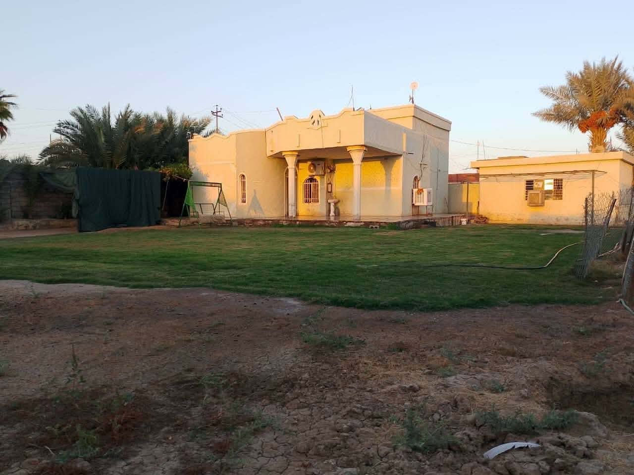 السلام عليكم مكلف بالنشر
بيت بين الحوريه والخظرانيه ع شارع العام
بيت جبير ٣ غرف مع استقبال و هولين مع مطبخ خارجي مساحه الحوش ٢٦٠٠ متر

اتصل على الرقم وتدلل

***********

