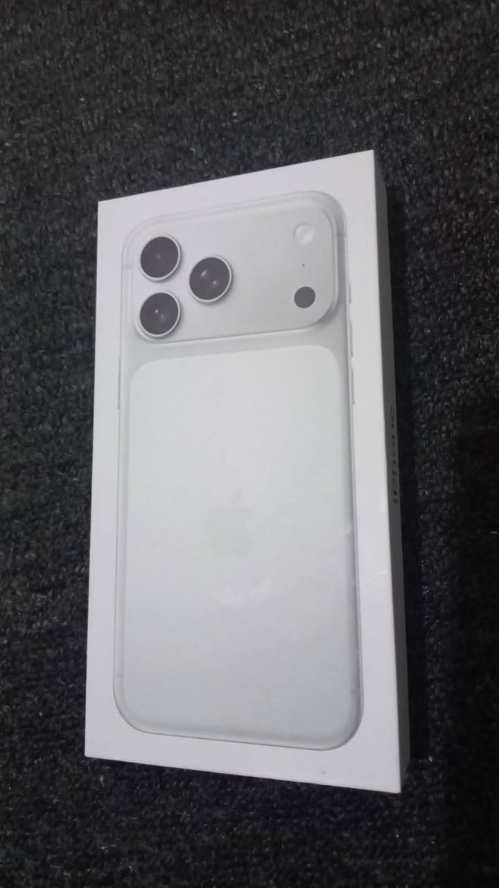 ايفون 17بروماكس ،،كوبي،، مع شاحن وسماعات لون ابيض بل كرتونة غير مستعمل
100ألف  اربيل لايوجد توصيل
***********
