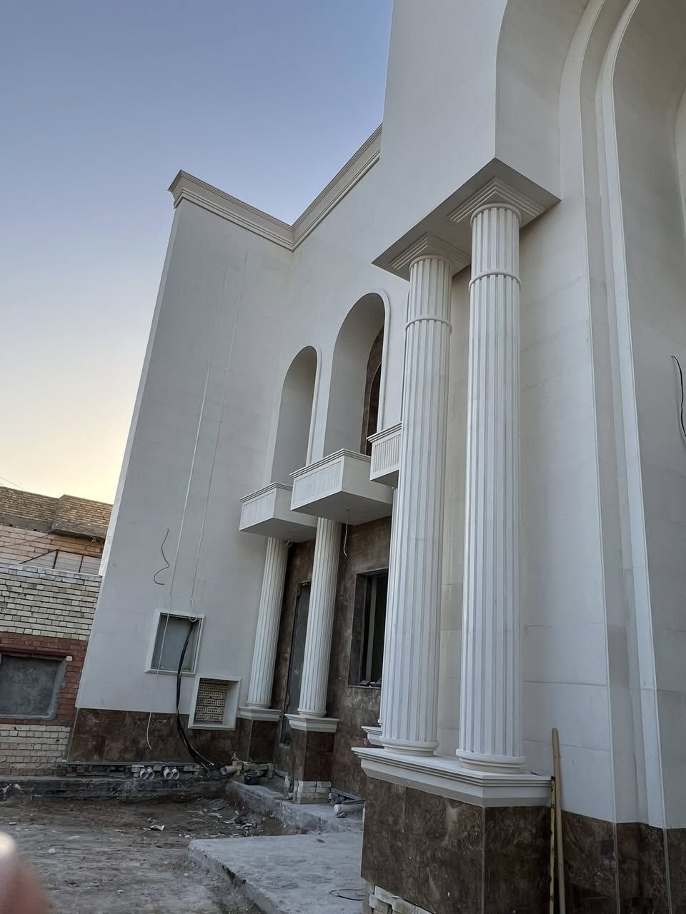 كربلاء مدينتي يسر كادر المصلاوي لعمل الحجر المرمر الطبيعي وبحدث الديكورات الهندسيه ‏ جوده العمل /تتريس خبط كونكريت ولحيم ميكانيك وشد سيم نحاس للستفسار النتصال 👇🏻
حمودي الربيعي ***********
مقداد الربيعي ***********
