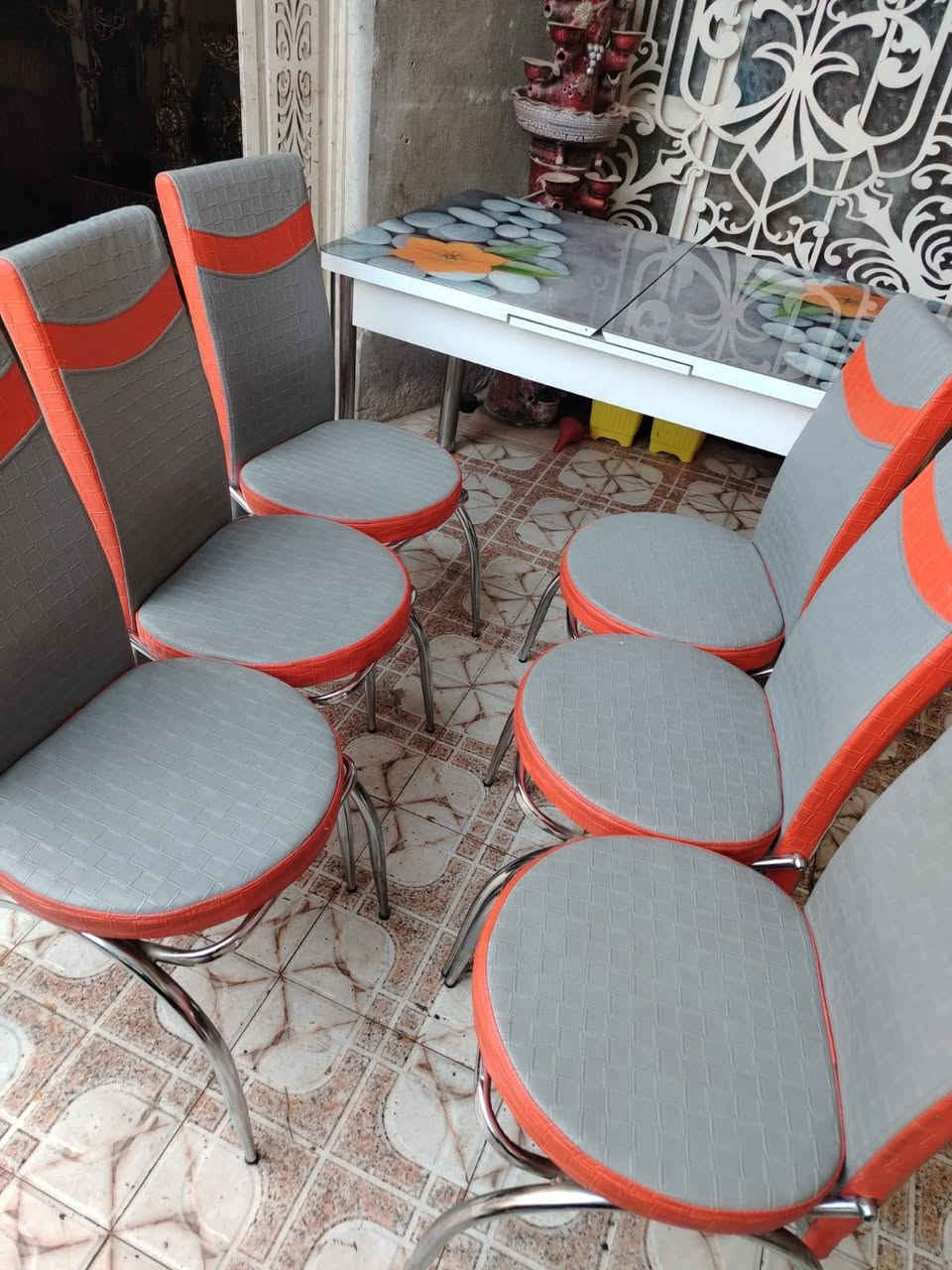 ***********
مكلفه  بل نشر داموك طشاش
