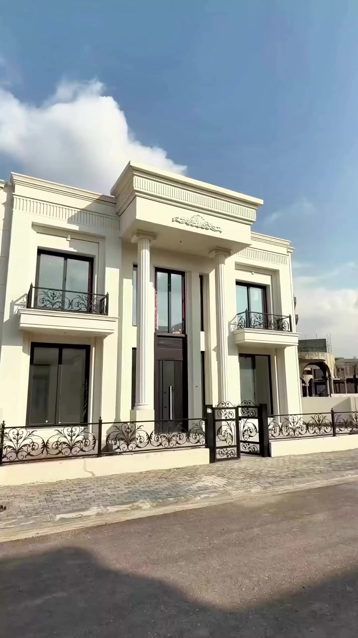 🏠 ڤێلا بۆ فرۆشتن لە دیپلۆماتی سەفیران ( Diplomati Safiran )
- بە رووبەری  240 م٢
- 4ژوور نۆم 
***
📍 پرۆژەی شاری دیپلۆماتی سەفیران لە شاری هەولێر دەکەوێتە سەر ریگای مەصیف (پیرمام) شەقلاوە 
***
✅ بۆ زانینی نرخ، کۆمێنت بکە و راستەوخۆ زانیارییەکانت پێدەگات
بۆ هەر پرسیار و زانیاریەکی زیاتر تکایە  پەیوەندیمان پێوە بکەن
زۆر سوپاس
↔️↔️↔️
🏠 فیلا للبیع في مشروع دیبلوماتي سفیران( Diplomati Safiran )
- بمساحة  240م٢
-  4نوم 
✅ بۆ زانینی نرخ، کۆمێنت بکە و راستەوخۆ زانیارییەکانت پێدەگات
***
📍 مشروع ديبلوماتي سفيران تقع في أربیل على طریق مصیف (بیرمام) شقلاوة 
***
✅ للحصول على معلومات عن سعر، اکتب تعليقاً وستصلك المعلومة الکاملة مباشرة
***
لأي سؤال او معلومات اخرى , رجاءا اتصل بنا 
هەڵمەت شەریف : *********** 
 محمد عبدالله : ***********
#diplomaticsafiran #erbil #هەولێر #realestate #خانوو_بۆ_فرۆشتن
