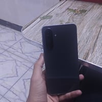 Samsung a56 جديد ما بيه ولا خدش اريدة مراوس ويه ايفون او شاومي السامسو...