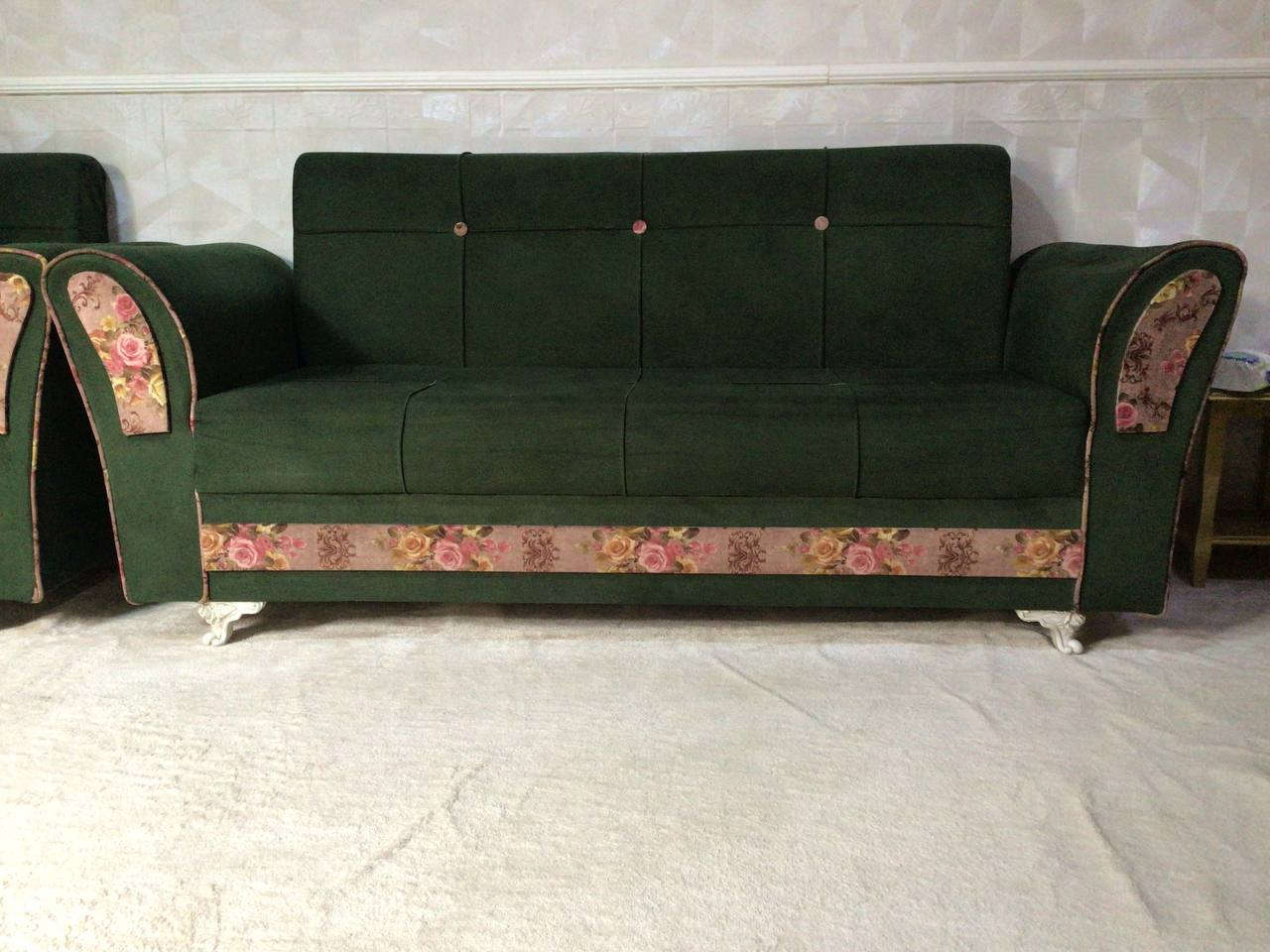 تخم نضيف جدا
السعر 275 الف وبيه مجال قليل 

عنواني كربلاء حي الاطارات 

شراي يتصل ويدلل ***********
