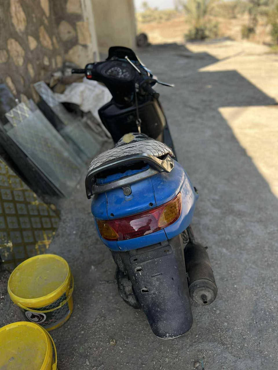 اللهم صلي على محمد وآل محمد  لون مميز فراشه محرك جاهز شلعه ومعدل وكهربائيات شغاله وهندر ولايت وزوج تاير جديد ودبلات شغاله ودراجه مال  جناي....
السعر /260
وباتري شغال.
اخوان تجي تفحص وتشتري ..
العنوان حله بابل يم البوابه ع طريق دبله 
الهاتف *********** والخاص مفتوح
