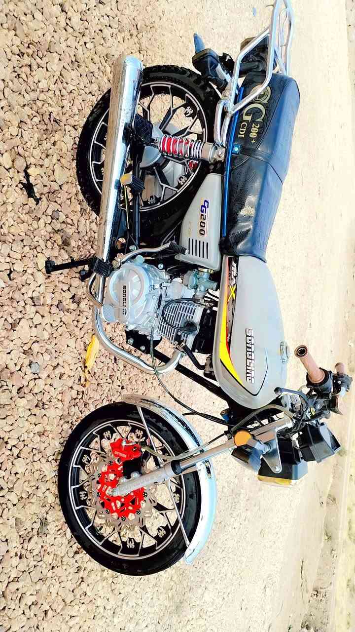 يا الله سلام عليكم دراجه للبيع سيفان موديل ٢٠٢٥مكفوله كفاله عامه دراجه بعده زيرو بصمات عن بعده كهربائيات كله شغالة مكفولة كفالة عامه دشبول كتروني بصماته عند بعد السعر ٧٥٠ وبيه مجال شراي يتصل وبيه خير ودلل الرقم ٠®.***********
