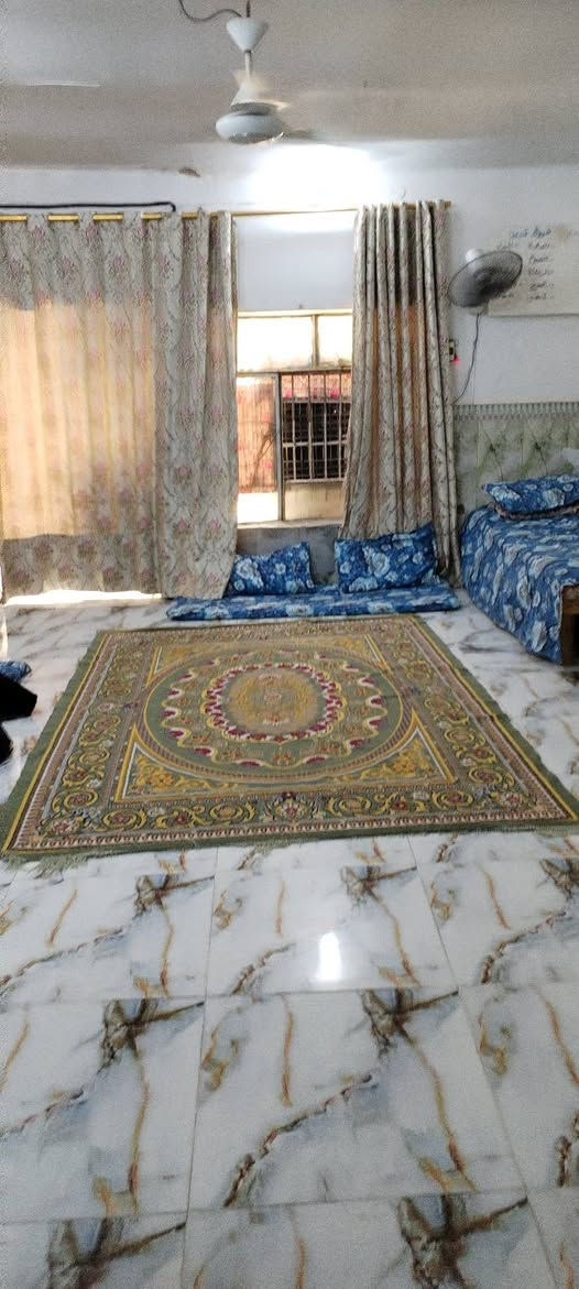 بيت للبيع مساحته 250 م  زراعي قرب ميثم التمار شارع لكرار بي استقبال وصاله و3 غرف ومطبخ  وصحيات عدد 2  للبيع او مراوس لستفسار ع ***********
