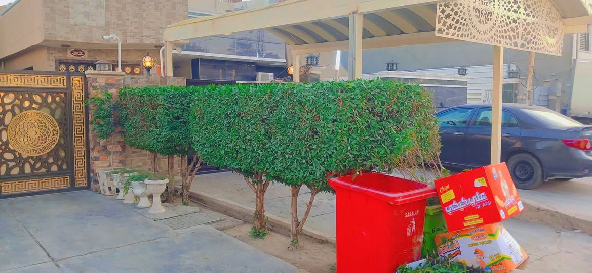 بسم الله ومنه التوفيق✨
 بعض من عملي  في منطقه #العامريه 
قبل وبعد العمل هاذ النتيجه ولله الحمد 🌳 
🌿 حارث الفلاح – خدمات الحدائق في بغداد 🌿

نقدّم جميع خدمات الحدائق  للمدارس والمنازل والمزارع:

قص وتنظيف الحدائق 🌱

تقليم الأشجار والشجيرات ✂️

ترتيب وزراعة الورود 🌸

قص الثيل الطبيعي  🍃

تهوية التربة وتجهيزها للزراعة 🌾

✨ شغل نظيف – أسعار مناسبة – التزام بالمواعيد

📞 للحجز والاستفسار:
*********** يتوفر  واتساب.
