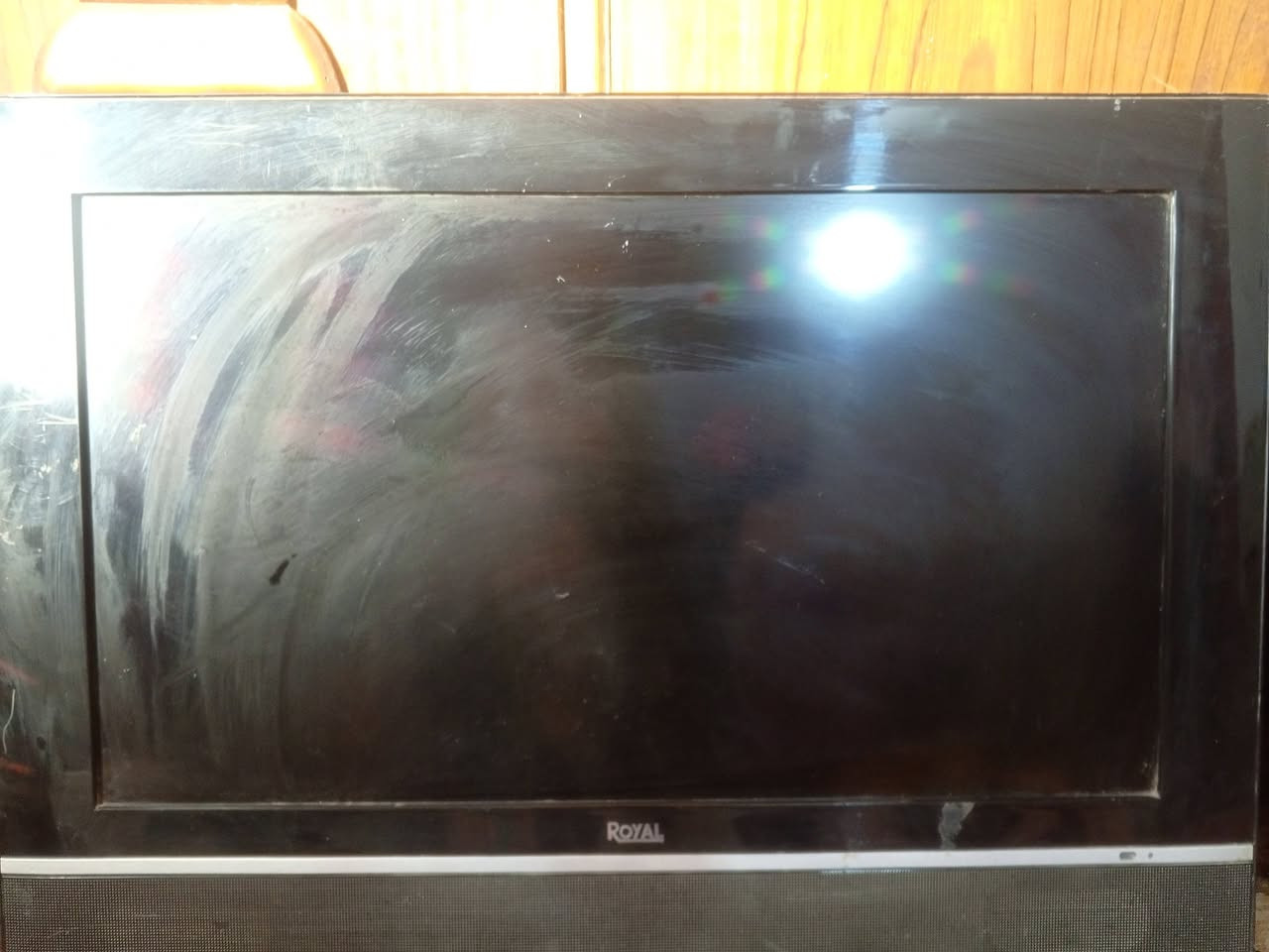 السلام عليكم شاشات حجم 32
شغالات شرط الفحص مستعملات شي قليل 
السعر 150وبيهن مجال 
كربلاء طويريج 
***********
