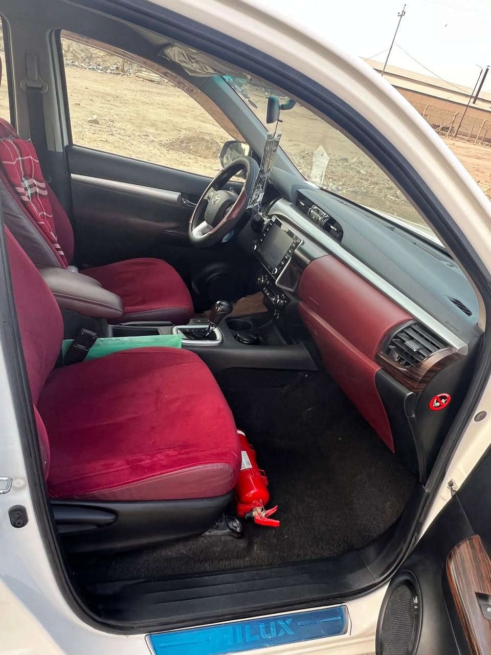 السلام عليكم
تویوتا هیلوکس 2021 فول مواصفات بصمة، شاشة، كاميرا، حساس تبريد خلفي، تبرید کشنات

وكالة جيهان الكويتي

رقم اربيل بإسم شركة سنوية 2026 منتهيه صار سبوع

ماشيه 145 الف كيلو متر

السياره مكفولة من الصبغ والبارد على وضعها كما موضح بالصور..

السياره مشتريها زیرو و كل مشيها على ايدي، استعمال شخصي، كل تبديلات الدهن في الوكالة كل 5000 m الارضيات الاصلية والكتلوكات وبصمتين متوفرة

السيارة موجودة في البصره خور الزبير ***********
