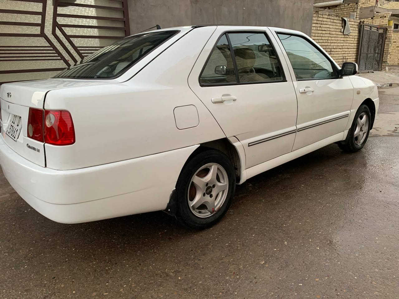 السلام عليك شير كوين موديل ٢٠٠٩السيارة بلادية بدون صبغ محرك بلاد مكفول تبريد شغال رقم بغداد انكليزي بسمي تحويل ثاني يوم السعر ٣٩ورقة تفاصيل أكثر اتصل على الرقم *********** مكاني الغزالية
