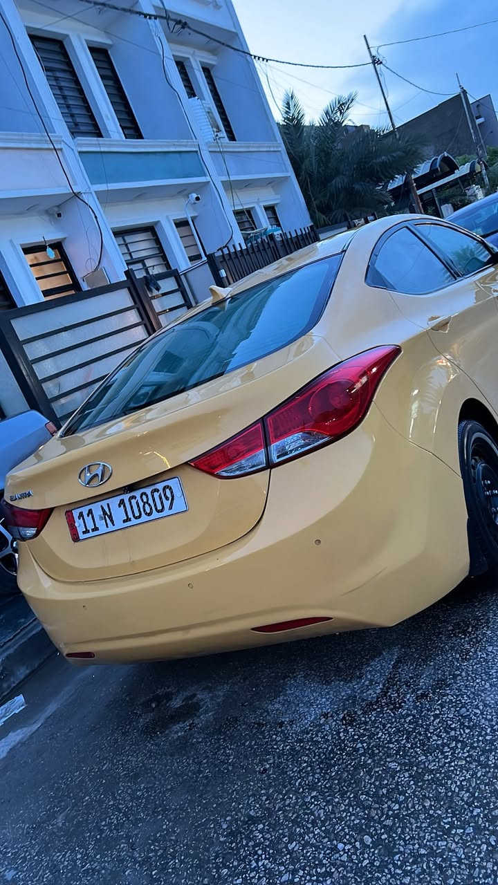 سلام عليكم
للبيع الانتره موديل 13 محدثه كله 16 
بسمي وارد امريكي ضررها خلفي 
 كلشي بيه شغال 
 تبريد ثلج تدفئه
شاشه مكينه 1800كير كله عل فحص 
تدفئه بالكشنات 
داخل كله جديد و مدوشم 
صدر امامي و خلفي جديد 
السياره كامله ع اخر حبايه 
السعر 88 وبيها مجال حك الجيه رقم بغداد 
الدولي مصفره غرامات 
مكاني دوره شارع ٦٠ 
***********
