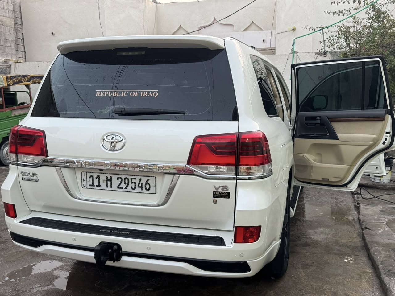 تفاصيل بل صوره ويا منشورات. لاندكروز 2017سياره تخم تاير جديد قبل اسبوع شاده.    كفاله  من كلشي.    مال  بيت.  ماشيه 127.      السعر 475وبيه مجال.      ***********
