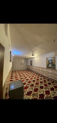 الدار للبيع المساحه 230طابو ملك صرف  المحتويات استقبال كبير صاله 2 غرف...