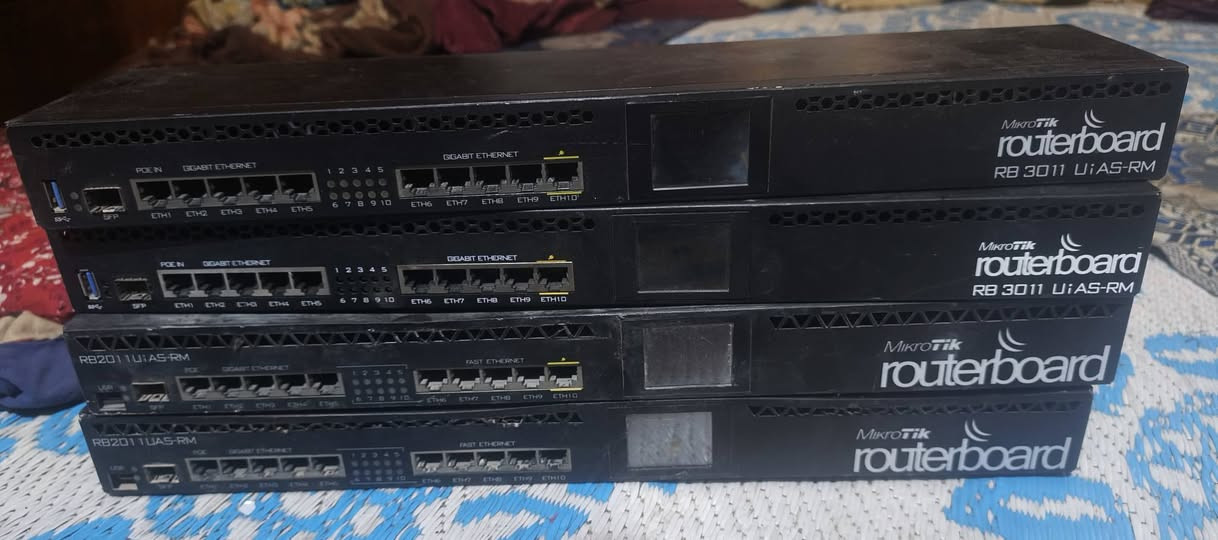 روتر بورد 951 عدد ٥ 
روتر بورد 751 عدد ٣
روكت xw عدد ٨
Lhg5 عدد ٣ 
ارنب عدد ٤ 
3011 عدد ٢ 
٢٠١١ عدد ٢
سكاتر 120 عدد ٣ 
سكتر مني عدد ١ 
سكتر ٩٠ واحد
بور بوردج مدمج 912 عدد ٢
QRT عدد واحد
عنوان بغداد توصيل موجود ***********
