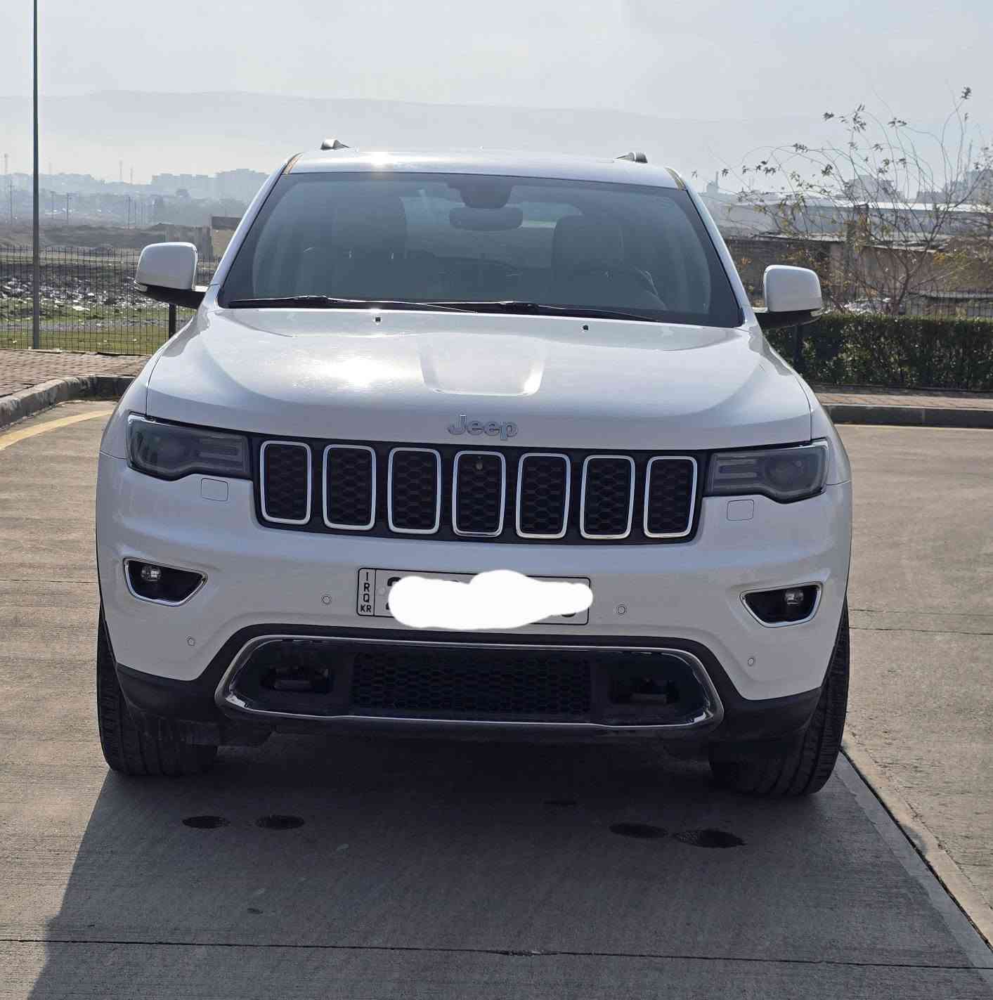 🟥 جيب گراند شيروكى 2020 وكاله شريكه هالم سياره (خليجي )  مواصفات ليمتدد بلاص فول مكفول كفال عام.✅️☑️✅️  ثلاث شاشات . سياره كل شرط عل وضع بلاد شريكة . 
رقم تليفون صاحب سياره .
***********📞☎️📲
***********📞☎️📲
** ماشى 34 كم . 
*_  سكف بانوراما .
*-كشن هيتر وكشن تبريت.
*-كشن كهربا ئي وكشن مساج.
*-استيرن هيتر *- استيرن شفطاط وستيرن تحكم كهربائي .
*-لايد ليد + لايدزينون كلش قوي.
*-مرايا هيتر *-مرايه حساس .
*-ئوتوبريك *-ئوتو ترافلايت *-ئوتوستارد. تحديد سرعه
*-15 سماعة+ ديجه ي بل سندوق بلاد شريكه  
*-تبريد مركزي *-صندوق شفط .
*-يدات نيكل +يدات بصمه .
 *- مرايه شفطاط ومرايه رادار .
*- طايرات جديد شريكه سبيرمانازل .
*- زراكات ماء مال لايتات.
*- تحديد سرعه . تشغسل عن بعد
*-دعاميه كدام ودعاميه وره بي رادار وحساسات بي .
*- محرك وكير شرط وضمان .
كل جسم شرط عل وضع بلاد شريكة 
ملاحض/رقم شمال و سنويه هزه رقم كل جديد  وبسمي . السليمانية, العراق
