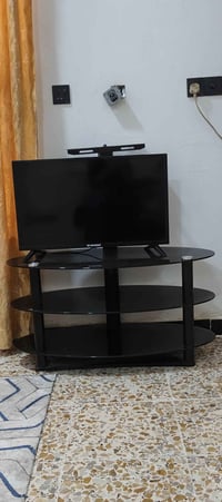 ميز • تلفزيون