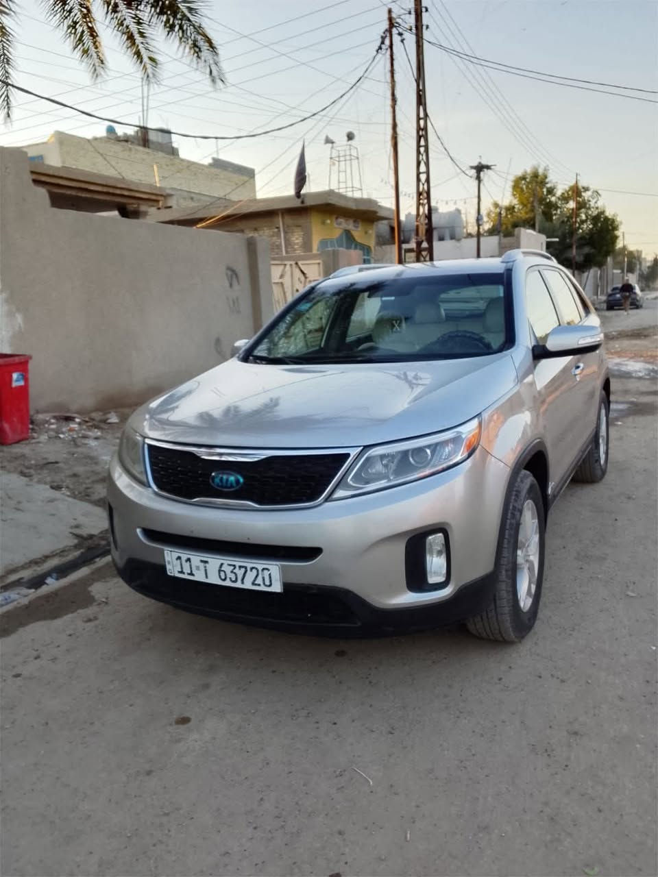 يا لله سلام عليكم ورحمه الله 
سورنتو 2015وارد امريكي للبيع 
حادثه باب السايق امبدل نفس اللون يعني لا صبغ ولا تعمير السياره مكفولة بيه بس اقل الشبر بارد بدون صبغ مكينه 6سلندر 
المواصفات 
اشاير بل مري 
تبريد قطعتين 
كشنات جلد وبيه تدفه وتبريد وتحكمات 
بصمه تشغيل وبصمه ابواب وبردات بلاد 
شاشه كبيره وكامره خلفيه وحساسات امامي خلفي 
السعر 158ورقه وبيه مجال حك الجيه العنوان بغداد الحميديه للاستفسار الاتصال على الرقم ***********
