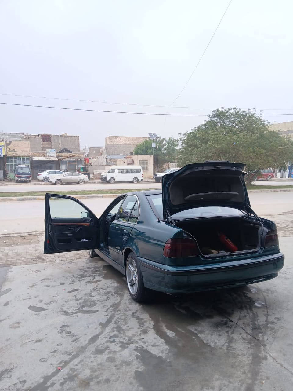 السلام عليكم ..
سياره بي ام دبليو .صقر موديل 1997 رقم واسط انگليزي السنويه لل 27 سياره حلوه احلى من الصور رايدها 65 وبيها مجال حگ الجيه ..مكلف بالنشر يرحم والديكم هذا رقم صاحبها *********** بي وات ساب خابره موجوده بالنجف
