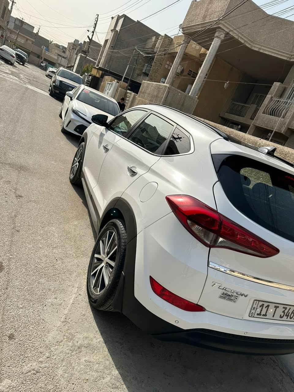 السلام عليكم توسان 2017 
ماشيه 17الف حقيقي حقيقي بسمي تحويل ثاني يوم محرك 2000 دوش وكاله الكاصد ضمان شركه هيونداي
فول فول مواصفات  لمتد ايراني 
فتحه سقف بنوراما 
كشنات جلد اسود بلادي 
تحكم كهربائي 
كشنات تدفئه وتبريد امامي 
وكشنات خلفيه تدفئه
 حساس امامي وخلفي
هندبريك بصمه 
وعدسات دواه 
وكشنات الاثنين كهرباء
صندوك كهربائي
بكلايت لد ولايتات زنون 
3 انضمه قياده 
فور ويل 
رادارت 
و بعد هوايه مواصفات بيها 
السياره حيل حلوه و نضيفه 
مكفوله كفاله عامه ماعده بارد 
مكان السياره بغداد الدوره شارع ابو طياره سعر 187 وبيه مجال تره سياره جديده ماكو منها بالعراق رقم الهاتف ***********///***********
