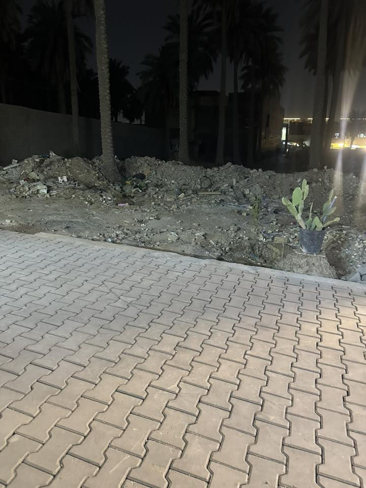 قطعة ارض للبيع
الدوره/ شارع الملا
القطعة ركن على ثلاث افرع 
قريبة على الشارع العام / شارع للمصافي
المساحة ٦٧,٥
واجهتها ٦,٧٠
نزال ١٠ 
طابو صرف/ زراعي
منطقه هادئه وسكنيه 
خدمات ماء كهرباء انترنيت تبليط + مقرنص داخل الفرع
السعر ٦٥ 

للاستفسار:  ***********
