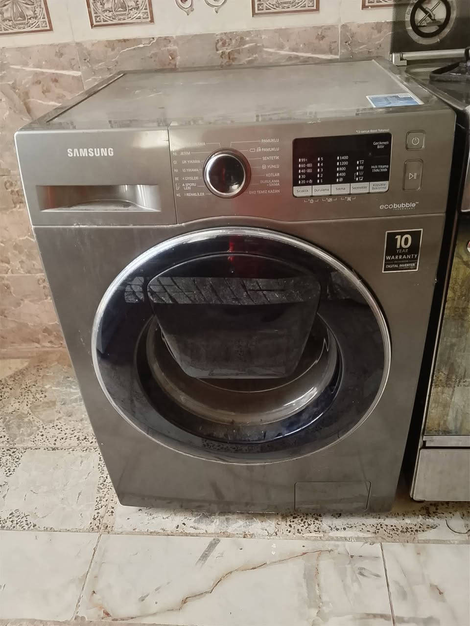 ثلاجه ال جي 12 قدم نظيفه كلش وغساله 12 كيلو نظيفه العنوان بغداد حي الجهاد الاستفسارى الرقم***********
