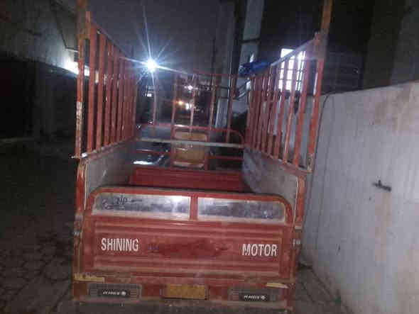 السلام عليكم طرطوره للبيع موديل 19 رمادي شارع 20 جمركه سعر مليون 300 ***********
