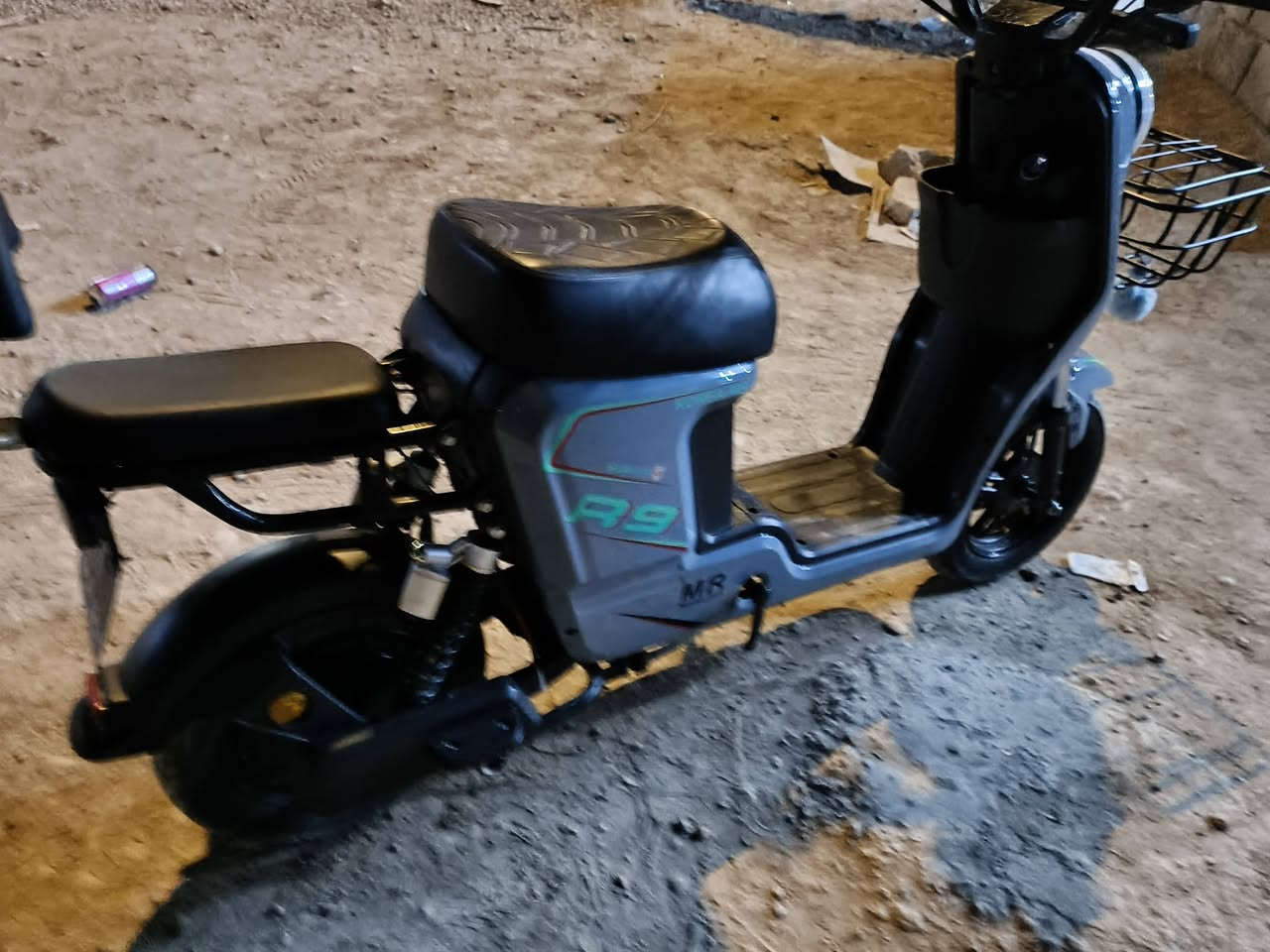 دراجة ار 9 للبيع بطاريات فوول عل فحص السعر 350 وبي مجال للاستفسار
***********
