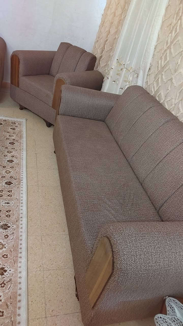 تخم جديد 10 مقاعد صار شهر من مشتري ب450 ويردو ب300 مستعجلين ع بيعته عدهم ضرف


**إذا كنت صاحب هذا الإعلان وتريد حذفه لأي سبب، رجاءا أرسل رسالة إلى الدعم الفني**