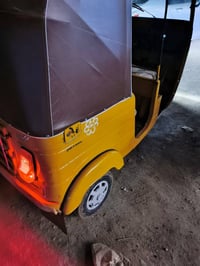 تكتك للبيع مكان ابو غريب الشهداء2018 رقم 07513221005