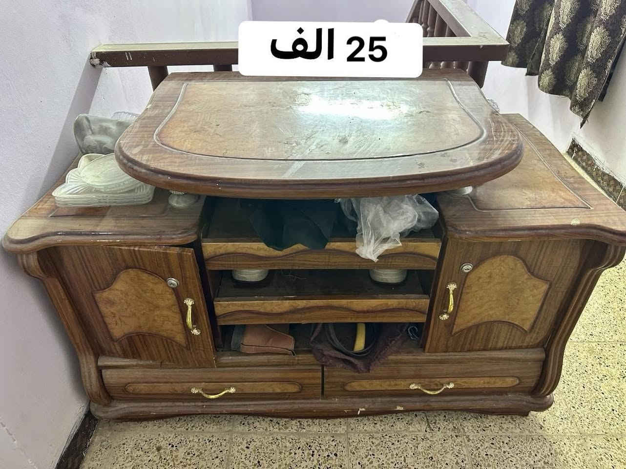 سلام عليكم غراض بيت للبيع
مكان حمدانية حي السومر قرب مدرسه المعلم
الاستفسار اتصل
على الرقم ***********
