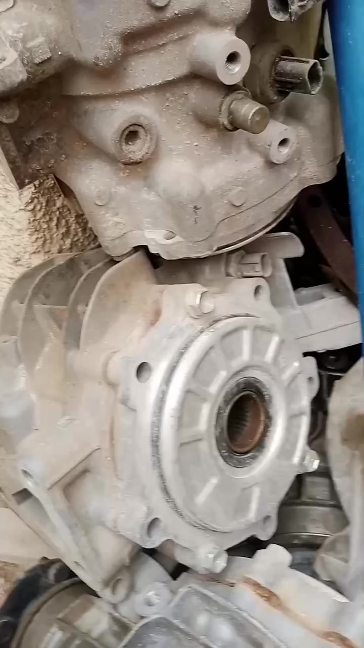 كوم حديد للبيع ما اعرف يشتغلن لو لا  كلهن
السعر 75 الف  ***********
